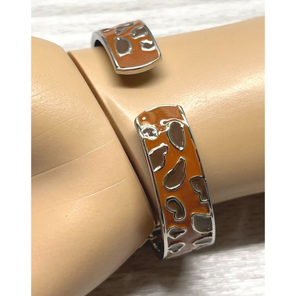 JB Womens Wrist Watch Cuff Bracelet Leopard Print Enamel Silver Tone Quartz - Picture 3 of 10